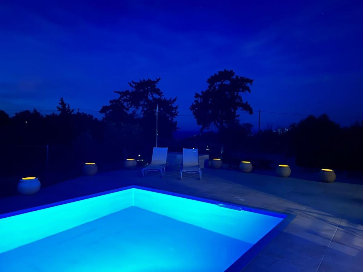 Villa Lp Kokkino Chorio Екстер'єр фото